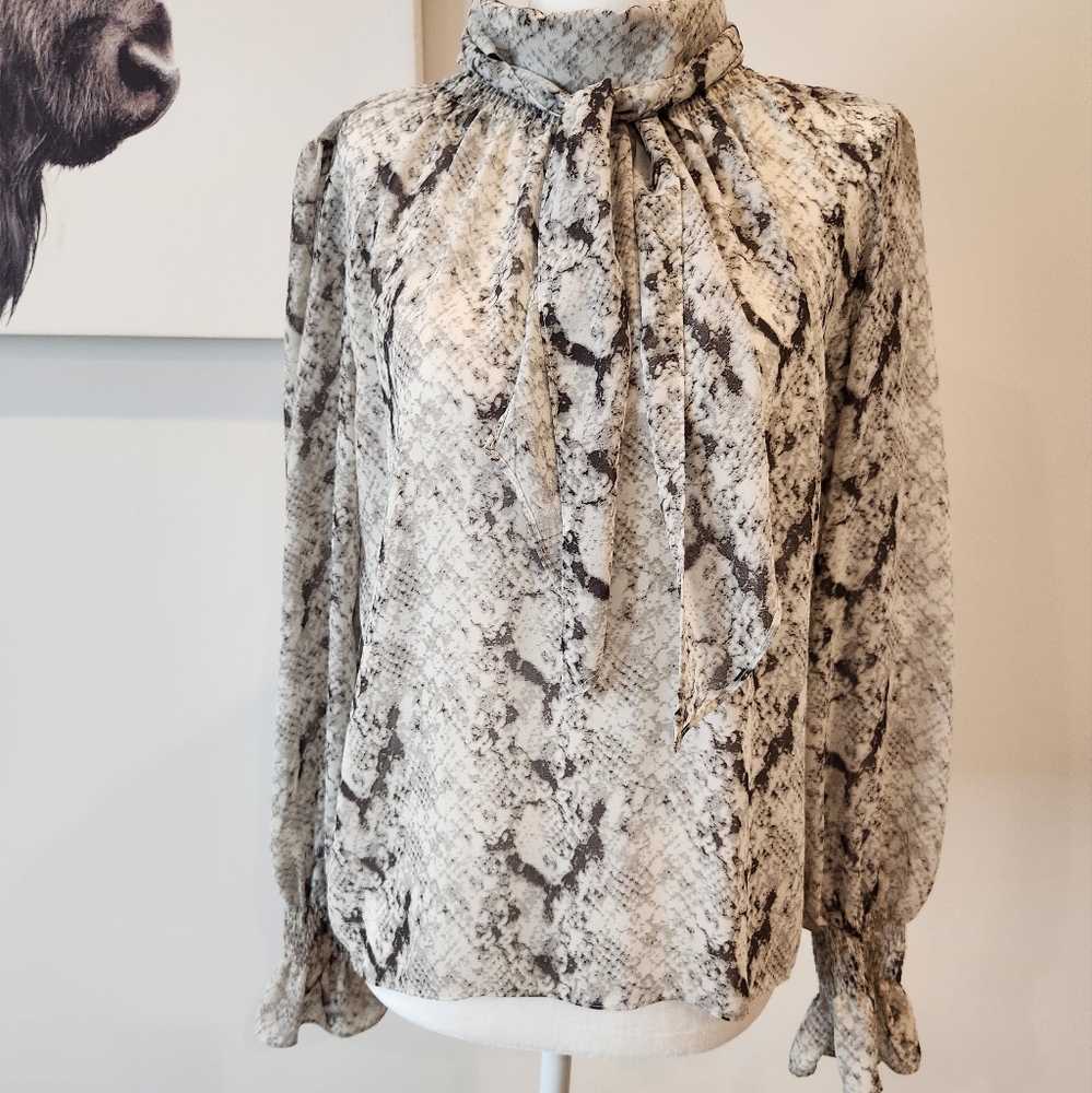 Vici Tie Front Blouse